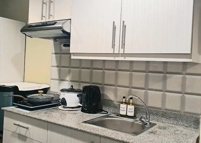 Apartment Near Ayala Mall & It Park - Sea And View With Balcony *